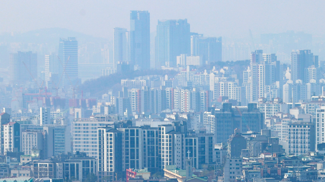 서울 남산에서 바라본 서울 아파트 단지 모습. 연합뉴스