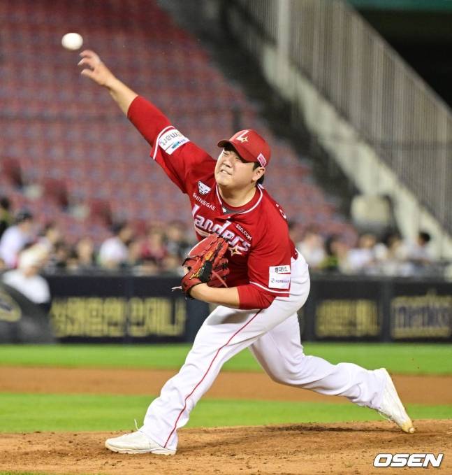 20일 경기에서 역투하는 이로운.