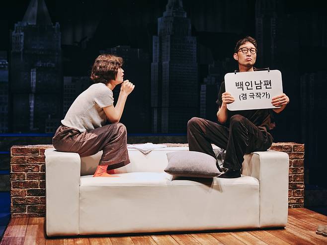 연극 '엔들링스' 공연 모습[두산아트센터 제공. 재판매 및 DB 금지]