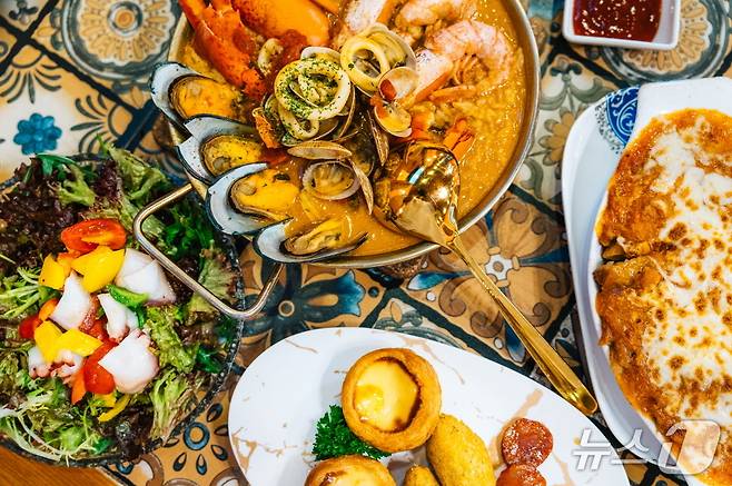 중국, 포르투갈 문화가 혼합된 매캐니즈 요리(마카오관광청 제공)