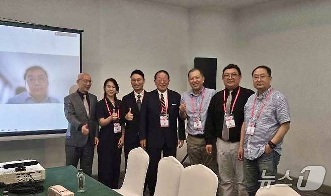 한중일 수의사들은 21일 중국 하문 샤먼국제컨퍼런스전시센터에서 열린 '제17회 WESAVC'에서 아시아고양이수의사회 창립을 논의했다. ⓒ 뉴스1