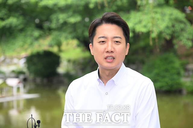 이준석 개혁신당 대선 후보가 국민의힘의 단일화 압박에 대해 "모욕적"이라고 반발하며 어떤 형태의 단일화에도 응할 뜻이 없음을 분명히 했다. /인천=박헌우 기자