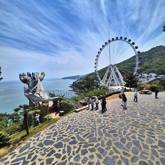 여수예술랜드 타워링 / 사진-여수예술랜드 제공