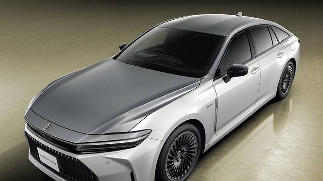 토요타 크라운 Z "THE 70th" 스페셜 모델