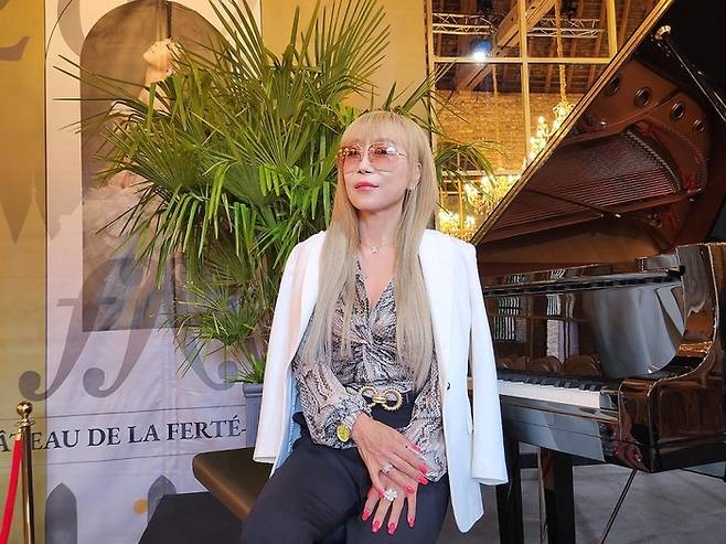 12일(현지시간) 프랑스 중부 라페르테앵보성에서  조수미. 사진 ㅣ연합뉴스