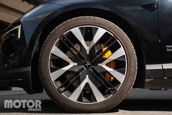 폴스타 4 롱레인지 듀얼모터 사진 모터매거진 최재혁 기자