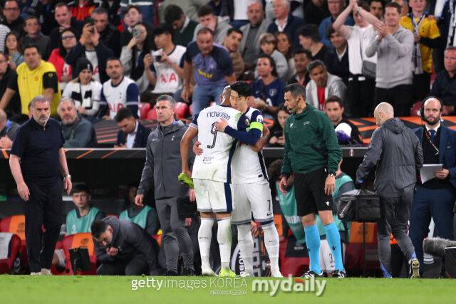 토트넘과 맨유의 2024-25시즌 유로파리그 결승전 경기장면/게티이미지코리아