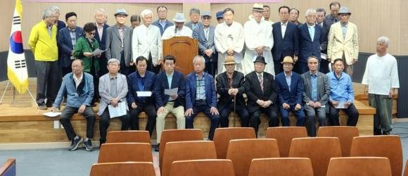 경북 안동지역 일부 유림 기자회견 장면