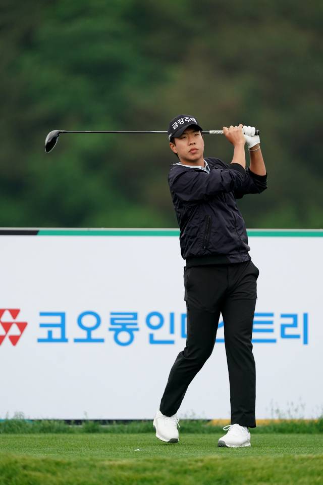 단독 선두에 나선 정유준. 사진 제공=코오롱 한국오픈 조직위