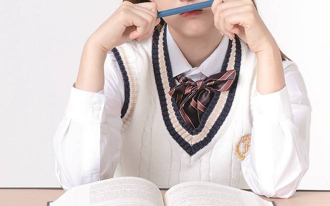 처음부터 자녀 교육비 지출을 높게 잡으면 수험생 시기에 곤란을 겪을 수 있다.[사진 | 게티이미지뱅크]