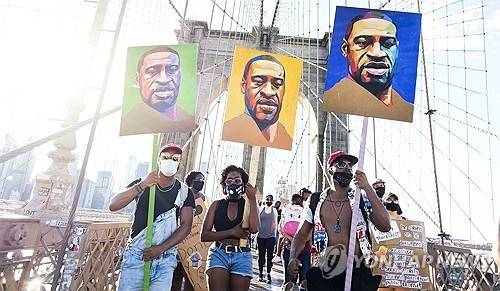 플로이드 사망사건 당시 시위 [EPA 연합뉴스 자료사진. 재판매 및 DB 금지]