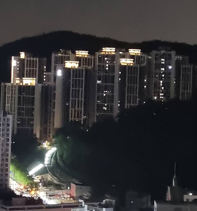 용인시 신봉동 일대 정전 [독자 김윤선씨 제공. 재판매 및 DB 금지]