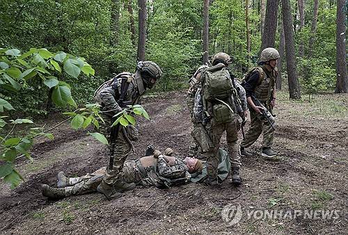 우크라이나 군인들 [EPA=연합뉴스] ※ 기사와 관련 없는 사진