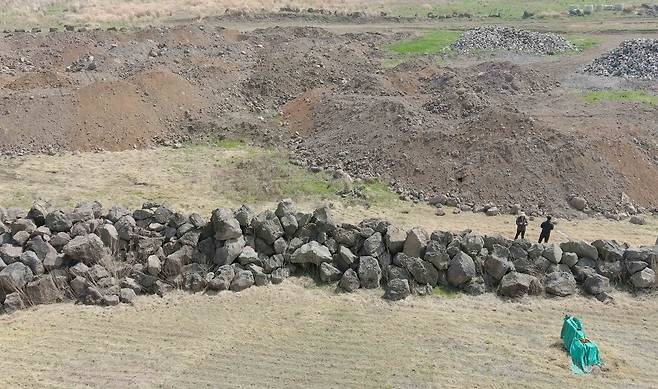 임야에 불법 반출된 토사 [제주자치경찰단 제공, 재판매 및 DB 금지]