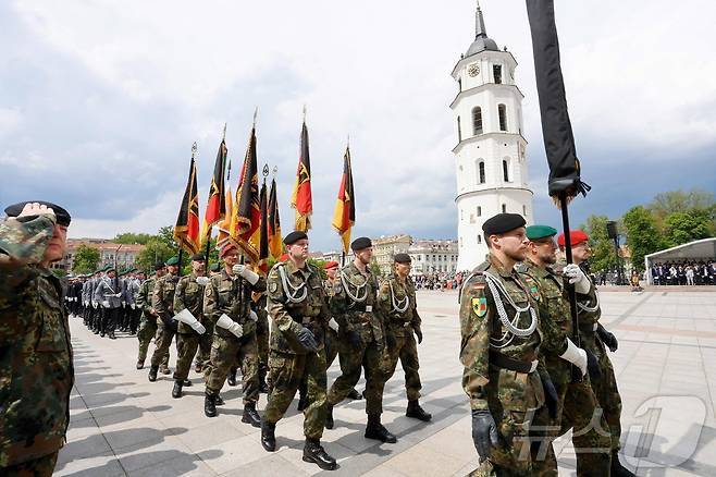 22일(현지시간) 리투아니아 빌뉴스에서 독일 제45기갑여단 창설식이 열리고 있다.ⓒ AFP=뉴스1