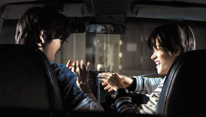 그룹 라이즈가 최근 신곡을 내며 제작한 단편 영화 장면. /SM