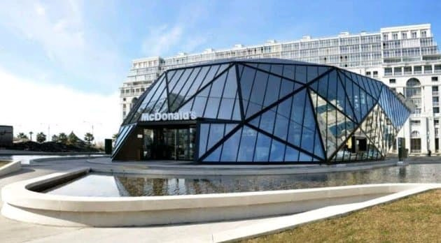 image.png 전 세계의 특이한 맥도날드 건물들