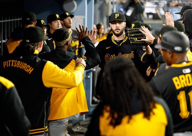 <yonhap photo-3056="">피츠버그 파이리츠를 대표하는 에이스인 폴 스킨스. [AFP=연합뉴스]</yonhap>