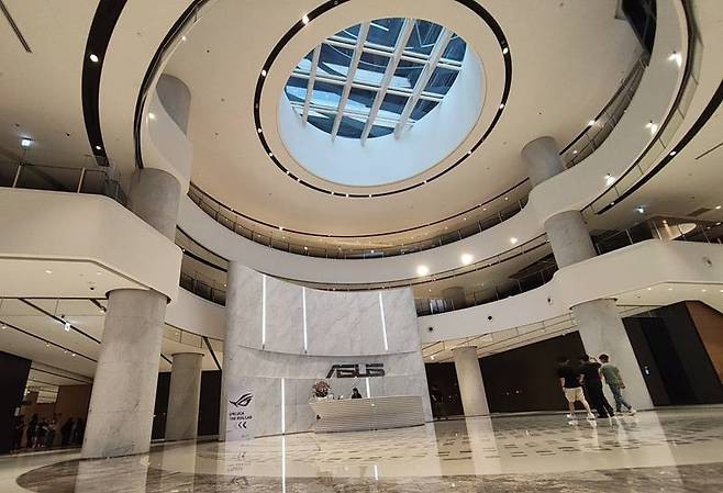 에이수스 본사 로비 / 출처=IT동아