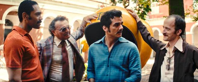 클레베르 멘돈카 필류 감독의 칸영화제 경쟁부문 진출작 '비밀 요원'의 한 장면.  IMDb