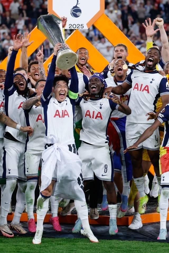 토트넘은 지난 22일(한국시간) 스페인 빌바오의 에스타디오 산 마메스에서 열린 맨체스터 유나이티드와의 2024-25 UEFA 유로파리그 결승에서 1-0 승리, 우승했다. 사진=AFP=연합뉴스