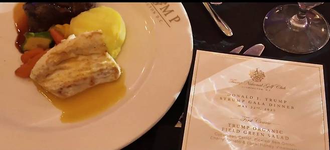 알트코인 트론 창업자 저스틴 선이 22일(현지시간) 트럼프 밈코인 '$TRUMP' 이벤트 만찬에 초대됐음을 보여주는 영상을 게시했다./ 사진=저스틴선 X(엑스)