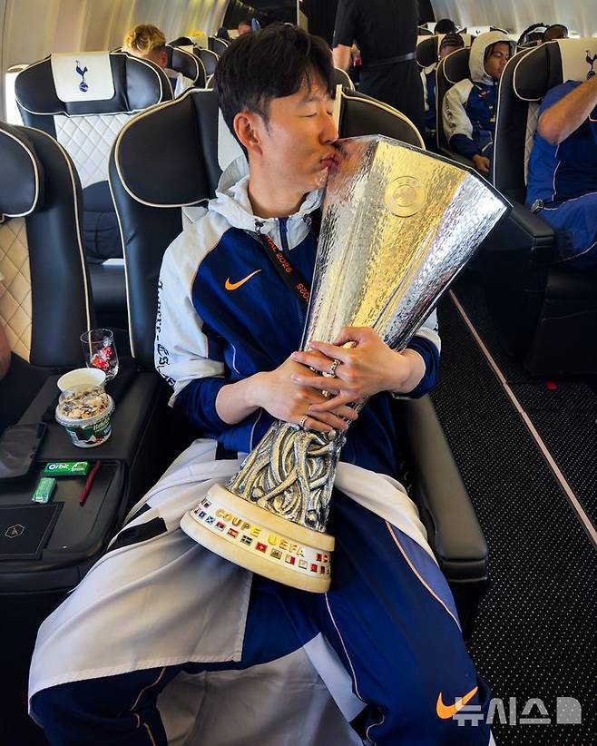 [서울=뉴시스] 잉글랜드 프로축구 프리미어리그(EPL) 토트넘홋스퍼 '주장' 손흥민. (사진=토트넘 SNS 캡처) *재판매 및 DB 금지