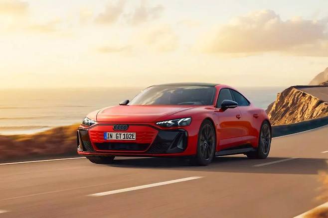 아우디 e 트론 GT 콰트로