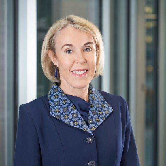 제17회 ‘이종욱 기념 공공보건상’을 수상한 헬렌 리스 비트바테르스란트대&nbsp;의대&nbsp;교수. ‘메드액세스(MedAccess)’ 홈페이지 캡처