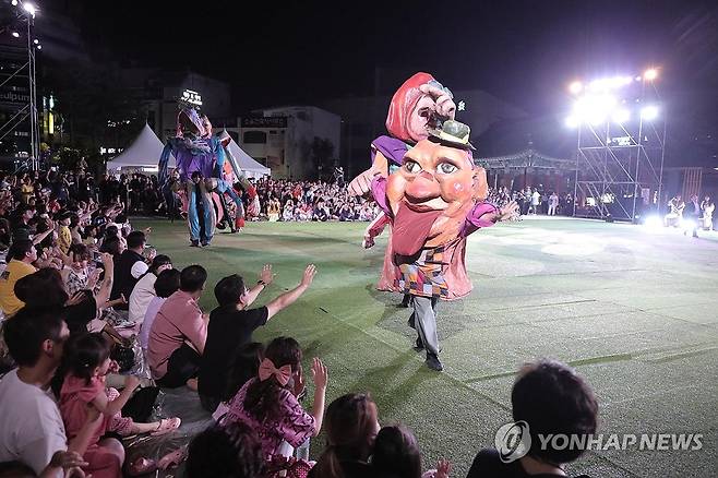 2023 춘천인형극제 개막행사 [연합뉴스 자료사진]