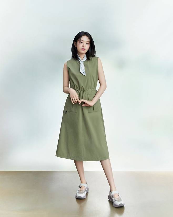 네파 '컴포 테크 슬리브리스 원피스'.ⓒ네파