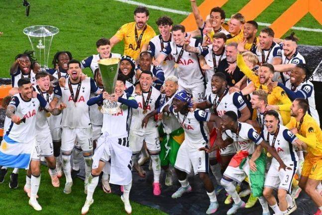 UEFA 유로파리그 우승 차지한 토트넘. ⓒ AP=뉴시스