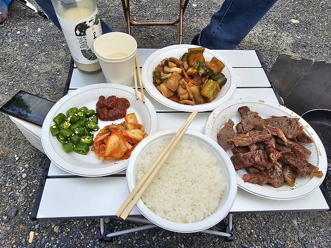 작지만 있을 건 다 있는 자린이 캠핑기