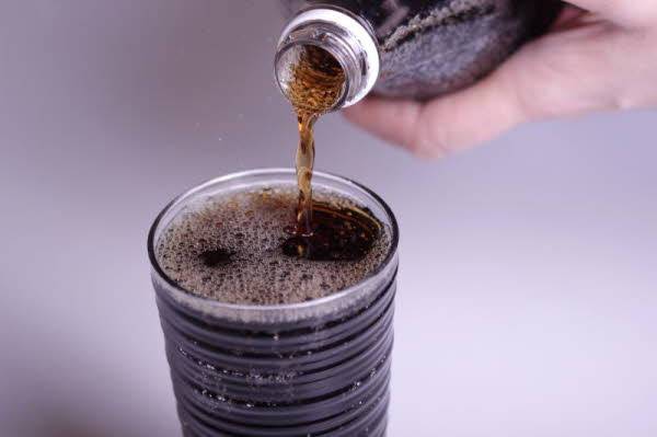 제로음료에 많이 사용되는 대체당 ‘수크랄로스’가 남성 생식력에 부정적인 영향을 줄 수 있다는 쥐 실험 결과가 나왔다./사진=게티이미지뱅크