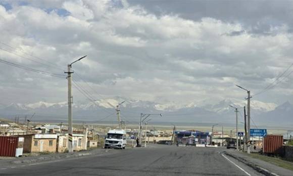 해발 3천미터 고원의 키르기스탄 시골 마을. [사진=윤영선]