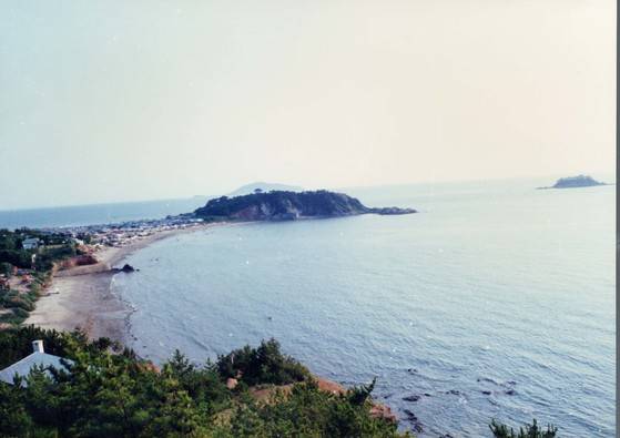 1979년까지 운영됐던 동백정해수욕장. [사진 서천군]