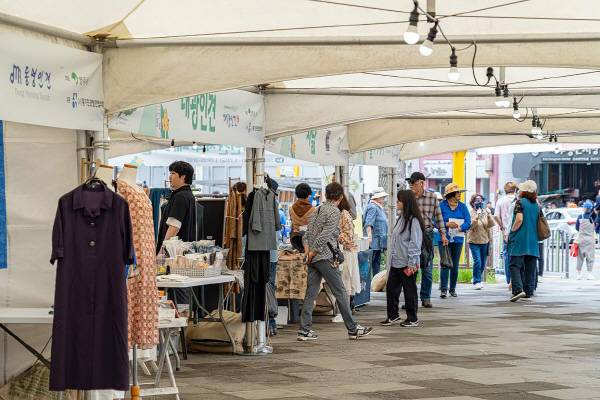 제주에서 열린 풍기인견페스티발 판매장 모습