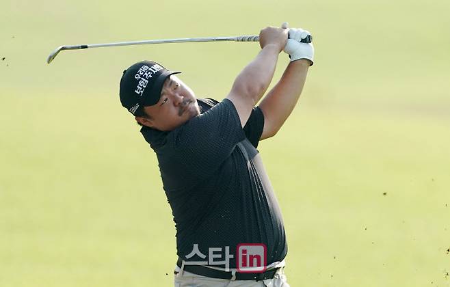 유송규가 코오롱 제67회 한국오픈 3라운드에서 경기하고 있다. (사진=코오롱 한국오픈 조직위)