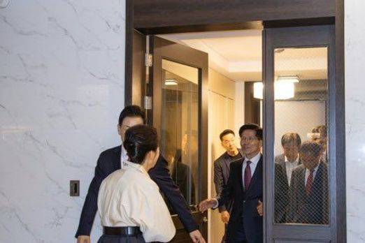 김문수 국민의힘 대선 후보가 24일 대구 달성군에 위치한 박근혜 전 대통령 사저를 찾아 박 전 대통령을 예방했다. ⓒ국민의힘