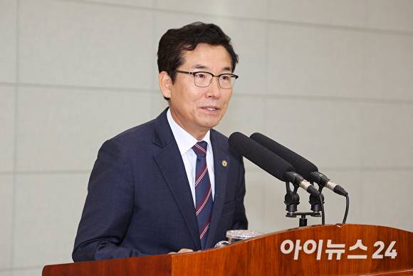 윤건영 충북교육감. [사진=아이뉴스24 DB]