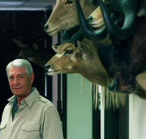 찰스 E. 버포드는 원예용으로 쓰이던 트위스트 타이를 ‘빵끈 그거’로 만드는 데 지대한 공헌을 했다. [사진 출처=찰스 E. 버포드 유족]