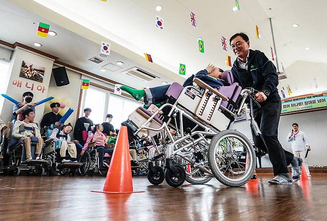 HS효성의 중증 장애아동 요양시설인 '영락애니아의 집' 방문 봉사활동.