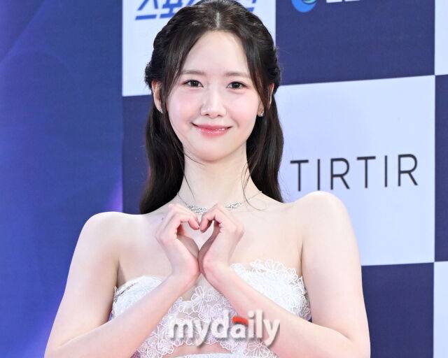 소녀시대 멤버들은 윤아가 센터를 고집한다고 밝혔다. / 마이데일리 DB