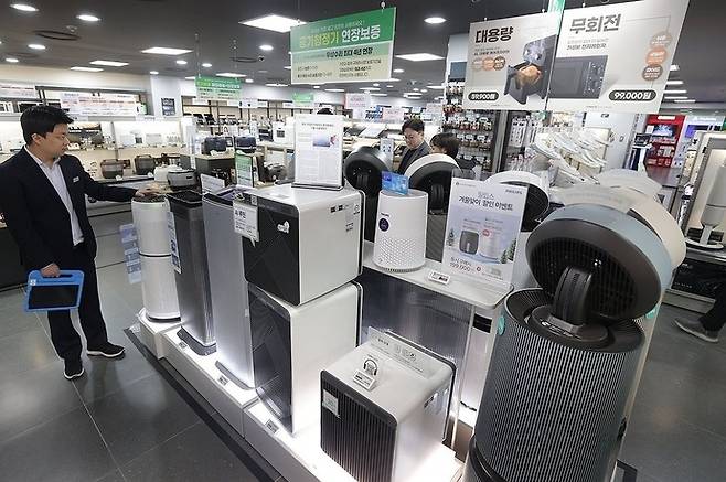 서울의 한 가전매장. 연합뉴스 자료사진