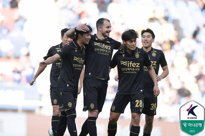 팀에 대한 애정이 각별한 '파검의 피니셔' 무고사 (한국프로축구연맹 제공)