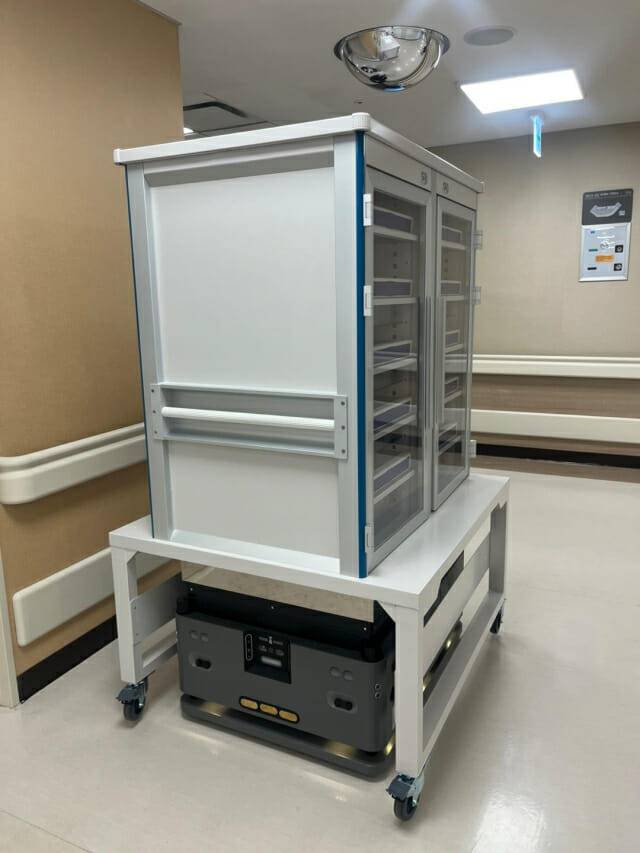 연세암병원에 공급된 유진로봇 '고카트' (사진=유진로봇)