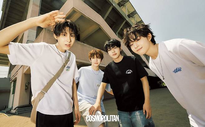 (왼쪽부터, 주왕)트래블 아트워크 티셔츠, 멀티 포켓 카고 팬츠, 트래블 메신저 백 모두 Jeep. (동현)트래블 패치 티셔츠, 버뮤다 스웨트팬츠 모두 Jeep. (아마루)트래블 네온 티셔츠, 워싱 버뮤다 포켓 데님 팬츠 모두 Jeep. (케이주)트래블 마운틴 자수 티셔츠, 버뮤다 데님 팬츠 모두 Jeep.