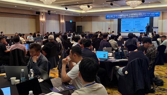 대구디지털혁신진흥원은 26일 호텔인터불고대구에서 '제조업 AI융합 기반조성 사업 통합착수보고회'를 개최했다.