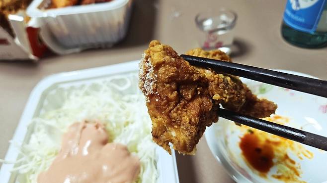 20250525_195630.jpg 저녁 직화바베큐 치킨과 후라이드 치킨