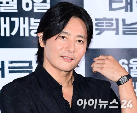 지난해 5월 배우 장동건이 서울 성동구 롯데시네마 건대입구에서 열린 영화 '태극기 휘날리며' (감독 강제규) 언론시사회에 참석하고 있다. [사진=정소희 기자]